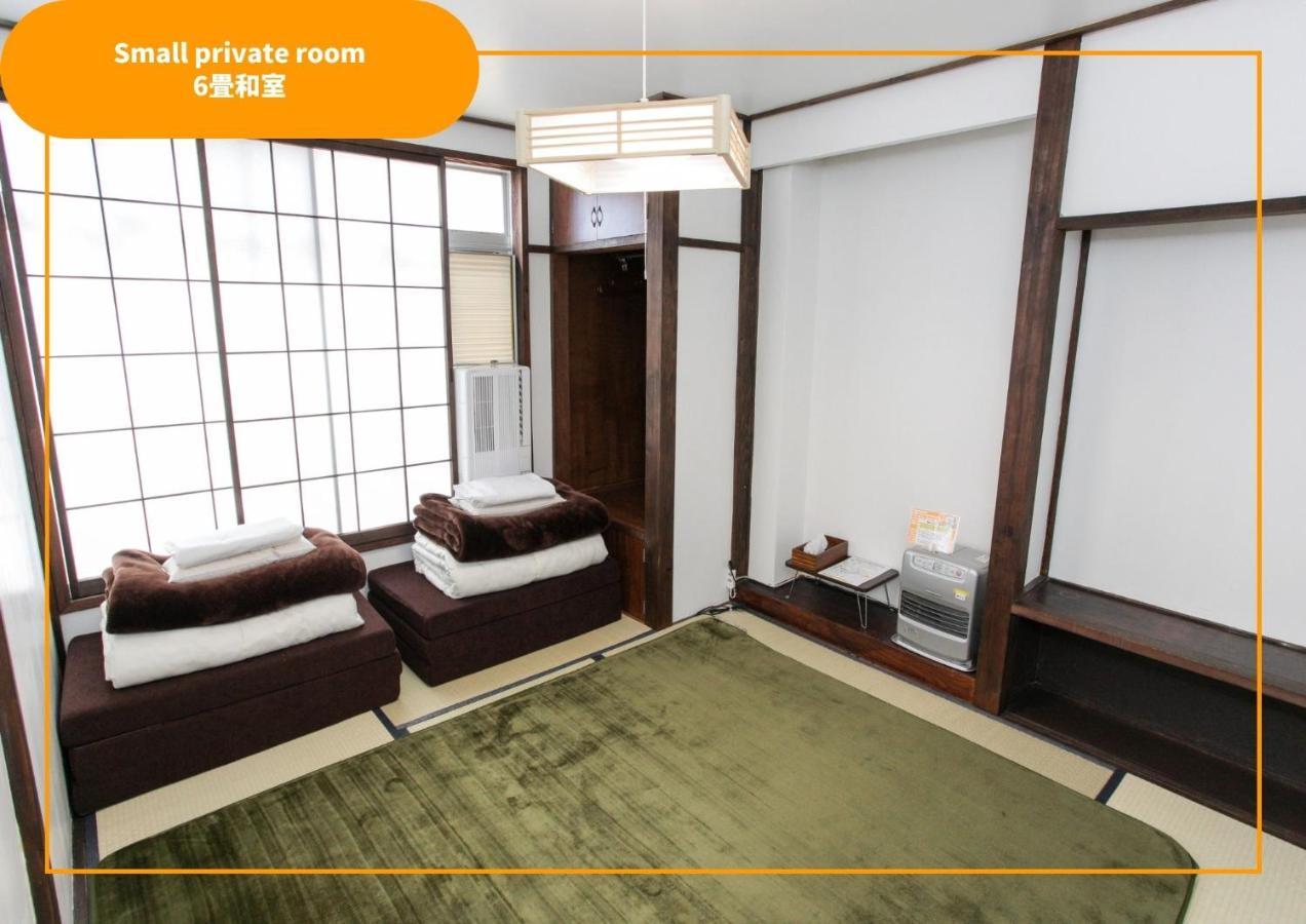 Sansan Yuzawa Backpackers Otel Dış mekan fotoğraf